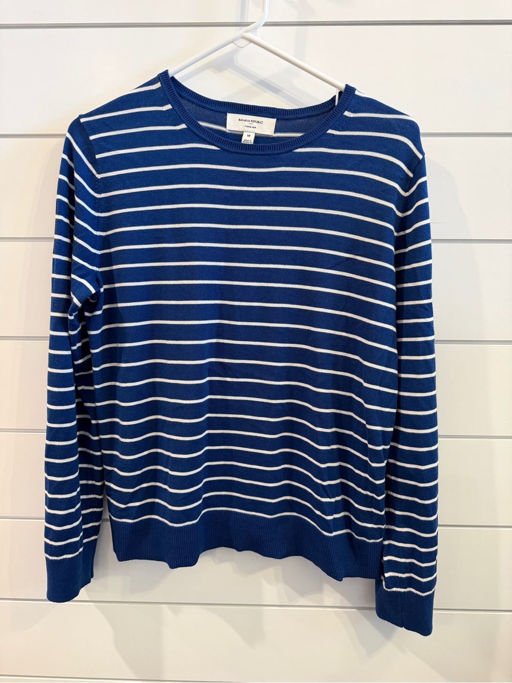 Banana Republic Striped Blue & White Crewneck Sweater - Women Size M